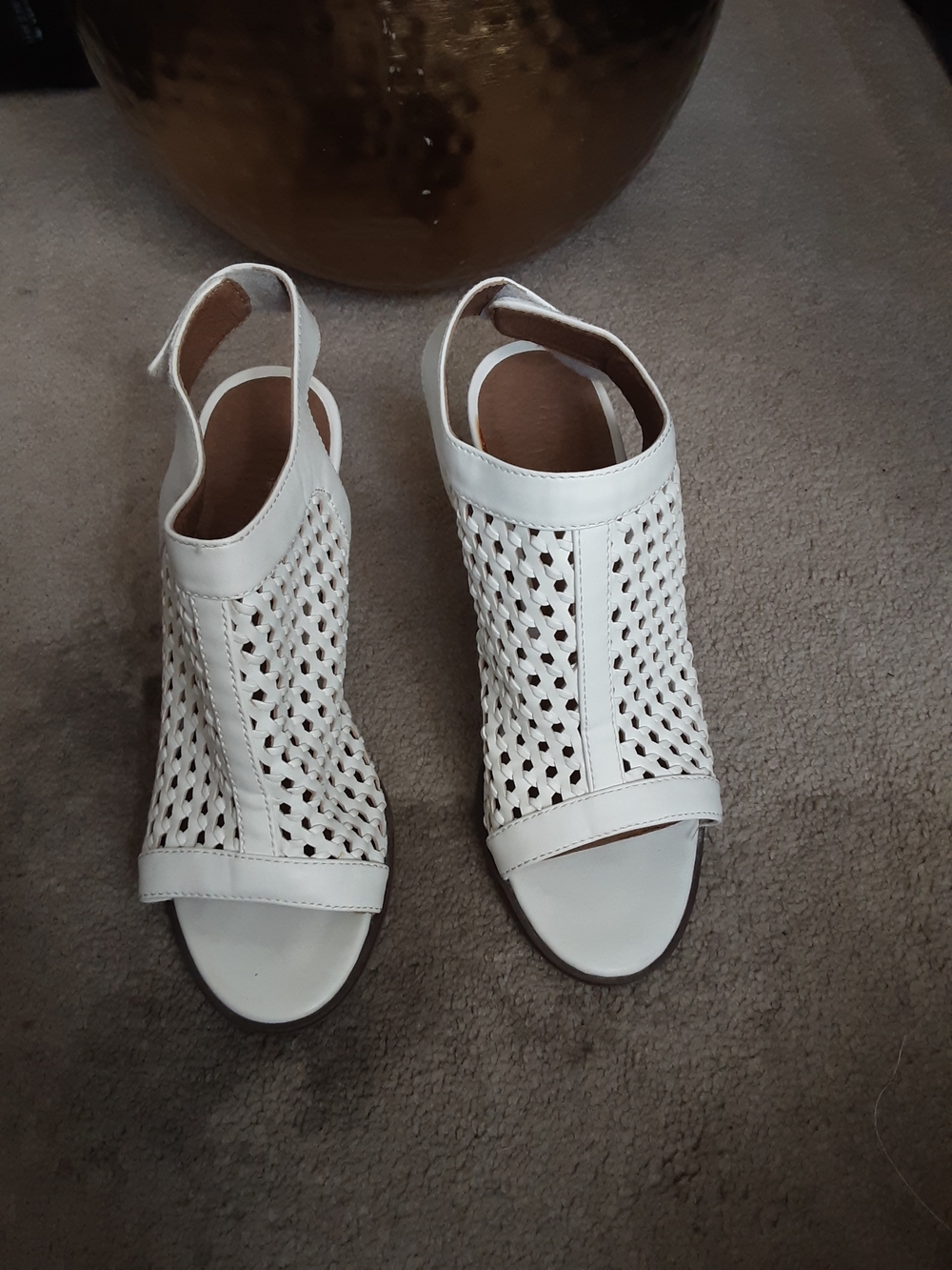Charlotte Russe White Heel Sandals - Picture 2 of 9